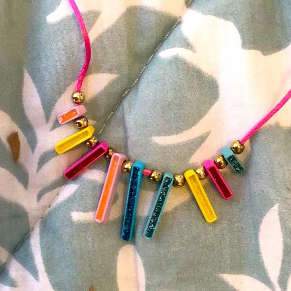Cute multi colored artsy necklace ✨💍 - Picture 1 of 4
